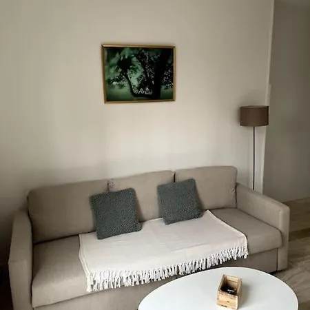 Apartment Cozy Flat, Quiet Retreat W/ Queen Bed Near Forest